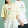 Bedrucktes Sport-T-Shirt mit Rundhalsausschnitt und kurzen Ärmeln in Hellgelb
