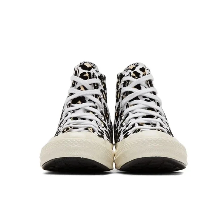 Chuck 70 Hi „Logo Play – Desert Ore“ Chuck 70 Hi „Logo Play – Desert Ore“