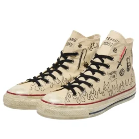 Converse x Stranger Things 5 Chuck Taylor All Star Aged 87 HC Hi „Natural“ Converse x Stranger Things 5 Chuck Taylor All Star Aged 87 HC Hi „Natural“
