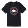 Go-To Chuck Taylor Classic Patch Standard Fit T-Shirt (asiatische Größen) „Schwarz“