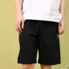 Go-To Fleece-Shorts mit Stern-Chevron-Stickerei, Standard-Passform, asiatische Größen „Schwarz“