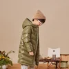 Lange Daunenjacke in asiatischen Größen „Olive Green“