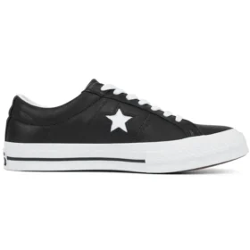 Leder One Star Low Top „Black White“