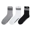 Logo Stripes Quarter Socken, drei Paar „Schwarz Grau Weiß“
