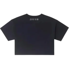 Proud To Be Oversized Cropped T-Shirt asiatische Größen „Schwarz“